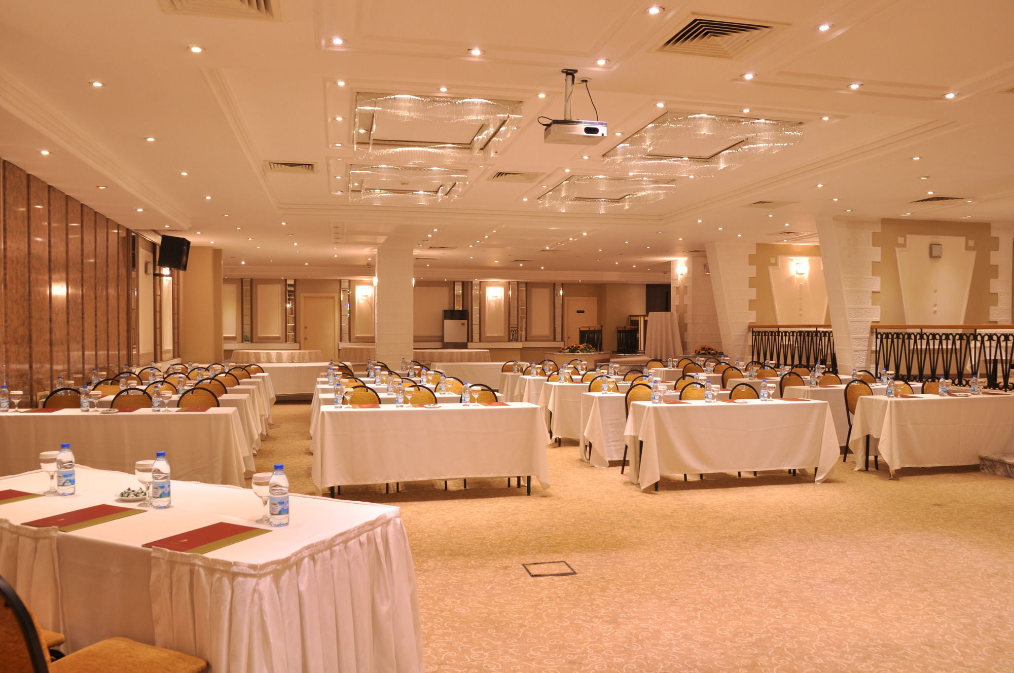 Altinel Ankara Hotel & Convention Center Luaran gambar